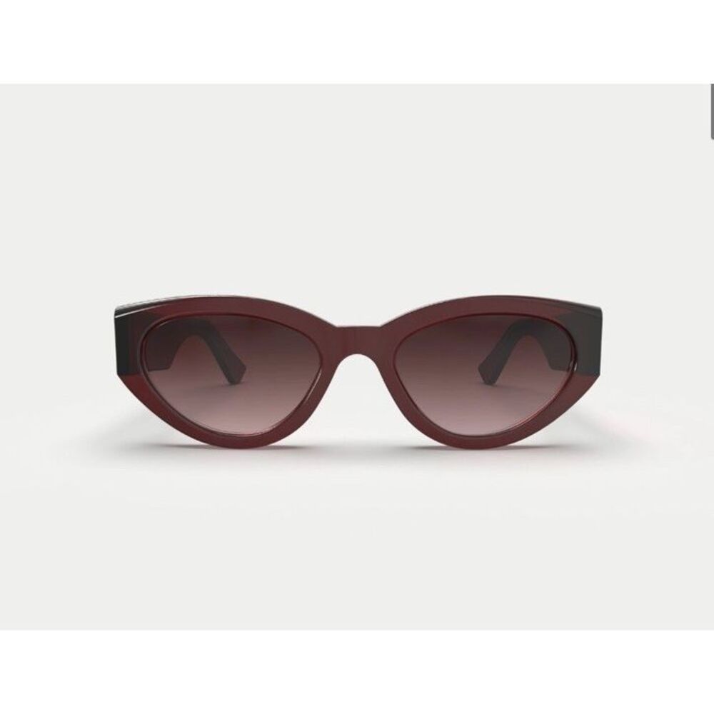 Chimi 06.3 / Veronica Beard Red  Sunglasses 53/21 NWT